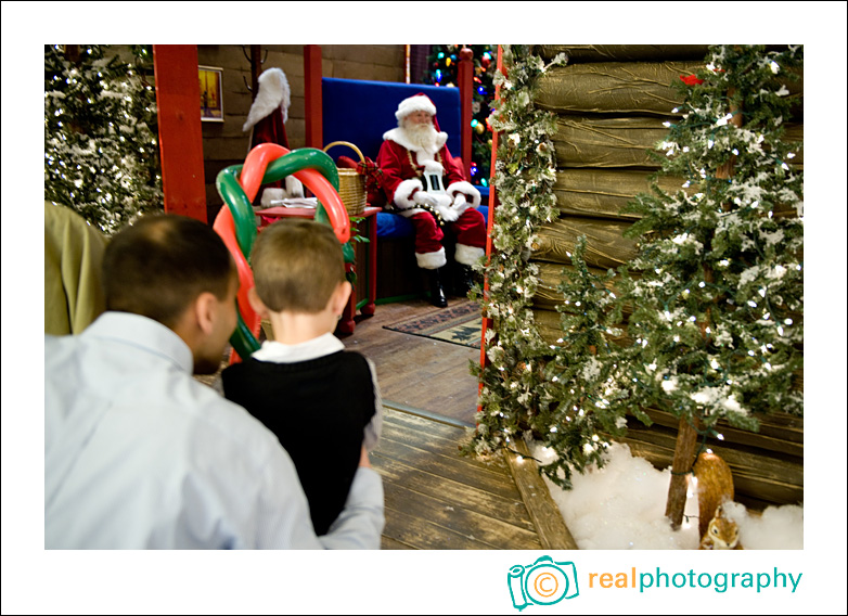 _dsc8263seeingsanta