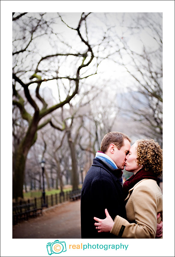 engagement pictures photographer