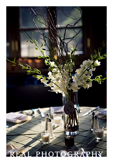 white and green table centerpieces