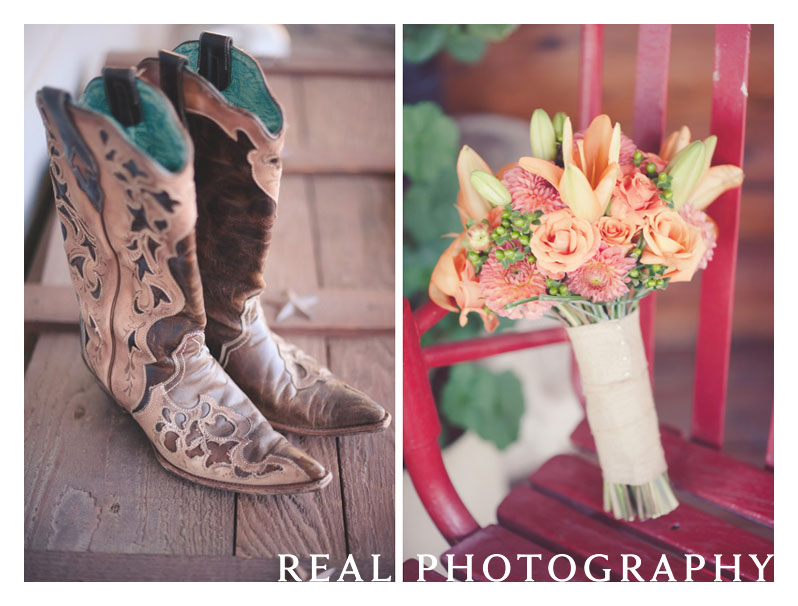 wedding_cowboy_boots_burlap_bouquet